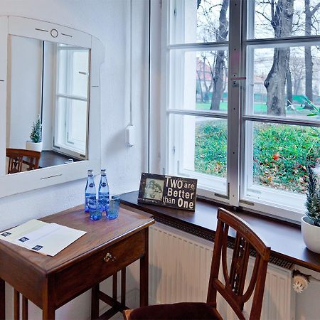 Bed and Breakfast Barokowy Zakatek à Świdnica Extérieur photo