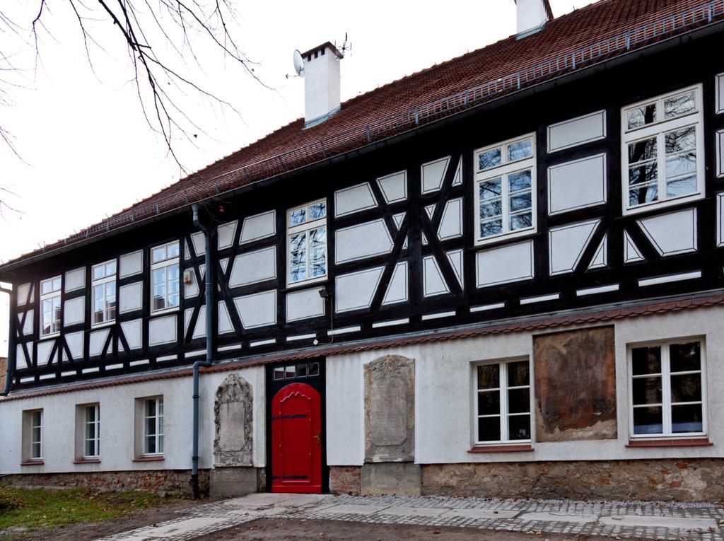 Bed and Breakfast Barokowy Zakatek à Świdnica Extérieur photo