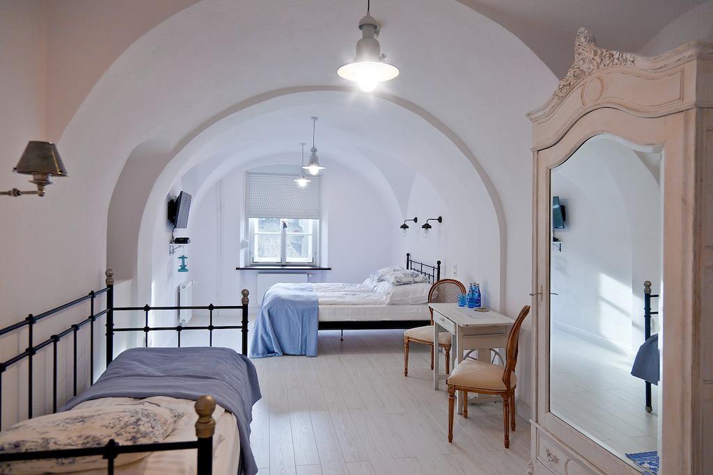 Bed and Breakfast Barokowy Zakatek à Świdnica Chambre photo