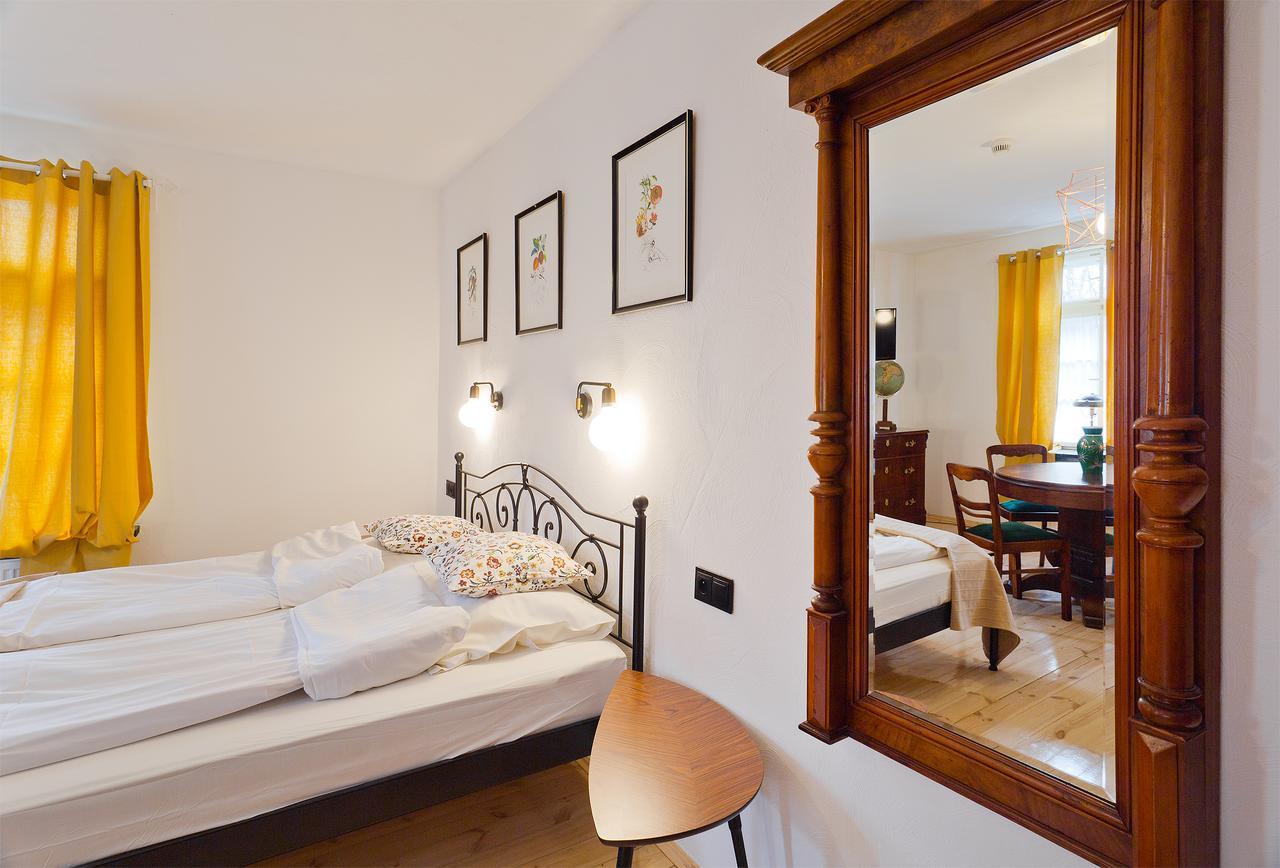 Bed and Breakfast Barokowy Zakatek à Świdnica Extérieur photo