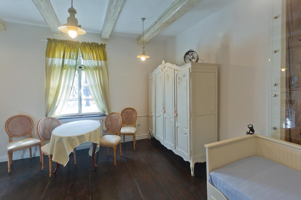 Bed and Breakfast Barokowy Zakatek à Świdnica Extérieur photo